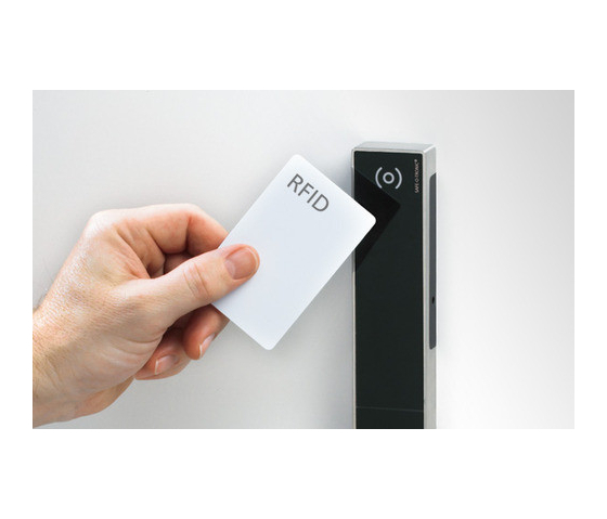 Zioxi Ladewagen für 32 iPads und Tablets bis 11 Zoll mit RFID-Codesperre