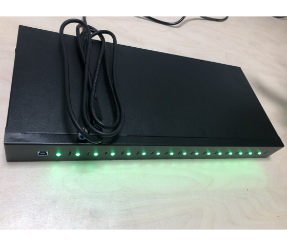 Bavour 1U 16-Port 3.1 USB-C Lade- und Synchronisations-Hub