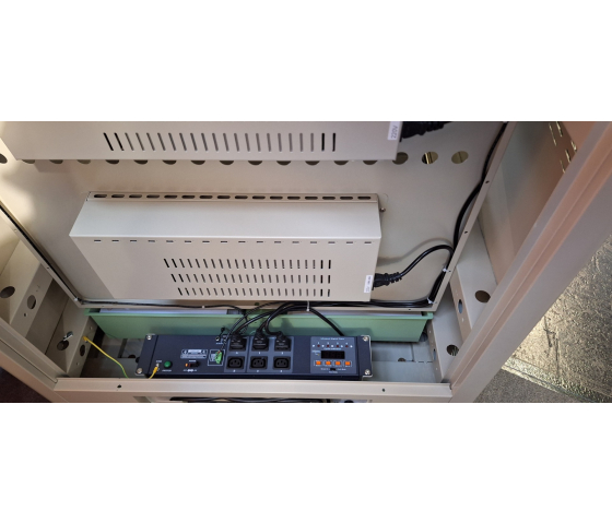 ID32UC USB-C Ladewagen für 32 mobile Geräte bis 15,6 Zoll