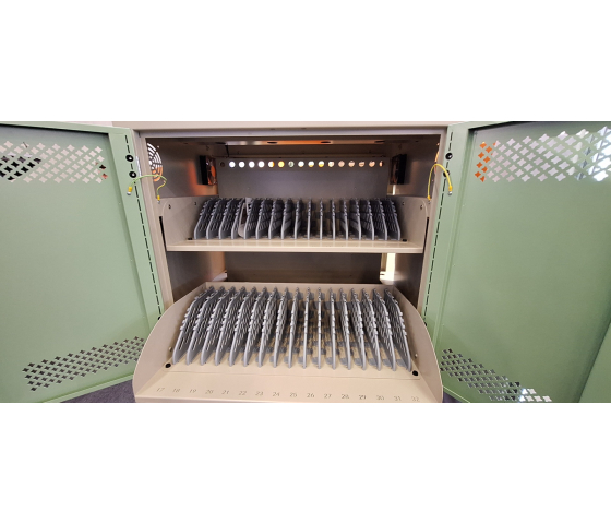 ID32UC USB-C Ladewagen für 32 mobile Geräte bis 15,6 Zoll